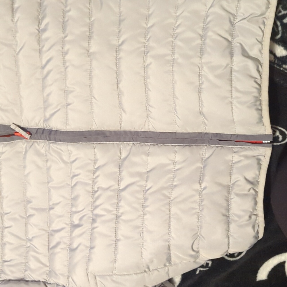 Jacket gap - Picture 2 of 3